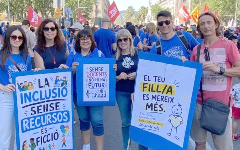 Membres del col·legi Montserrat a la manifestació del 27 de maig a Barcelona. (foto: CMDDM)